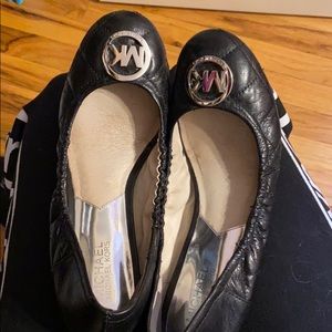 women’s flats